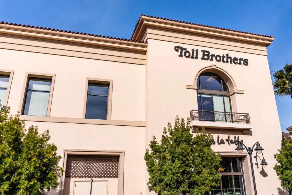 Toll Brothers Shares Are Up After Strong Q2 Results: EPS Beat, Revenues Beat