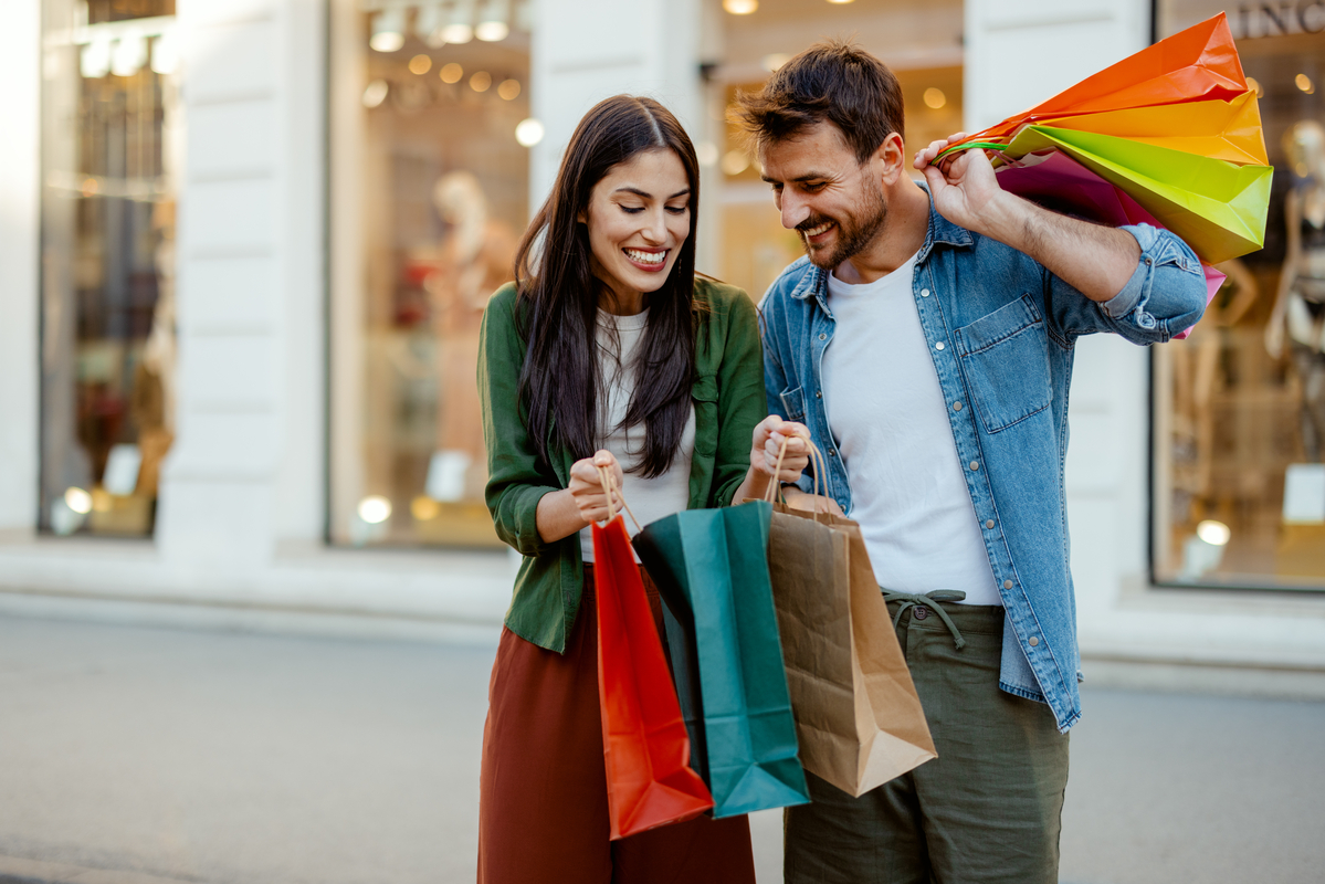 Can Sydney Sweeney and Travis Kelce Make This Retail Stock a Winner?