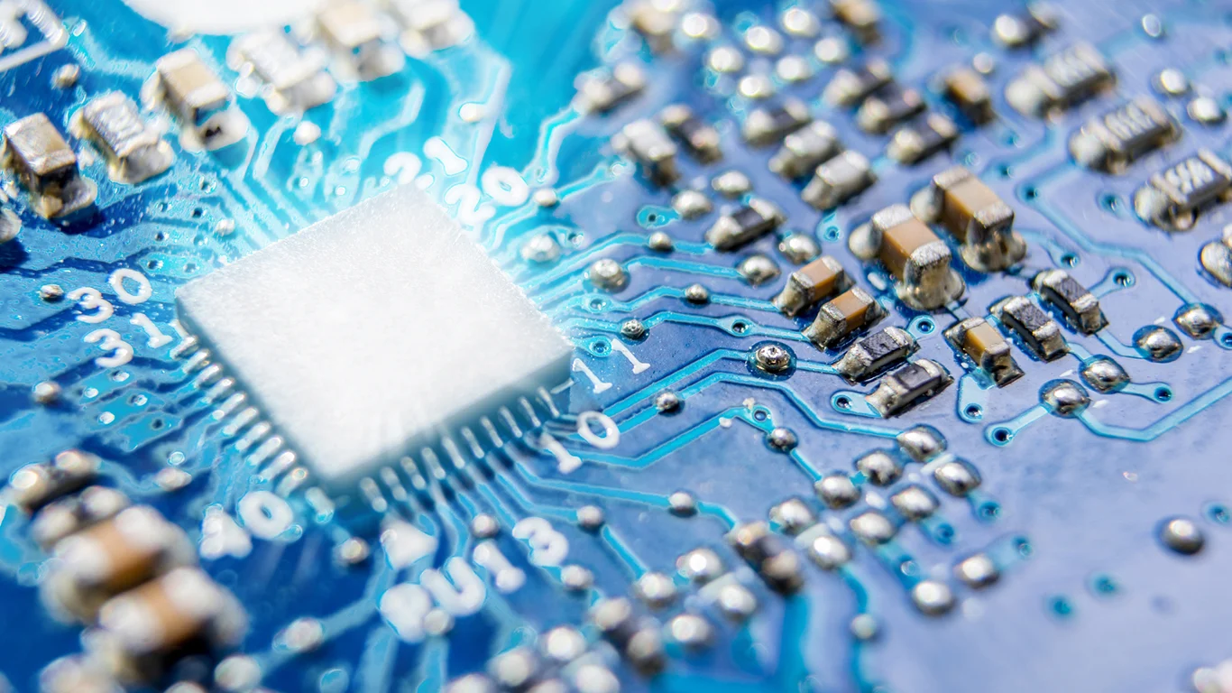 Intel Stock Is Up 124% This Year and AMD Is Up 100%: Is the NASDAQ Correction a Take-Profit Signal?