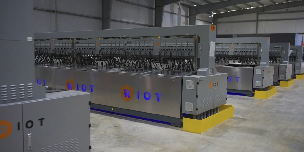 Bitcoin Miner Scores With Data-Center Lease to AMD. The Stock Is Surging.