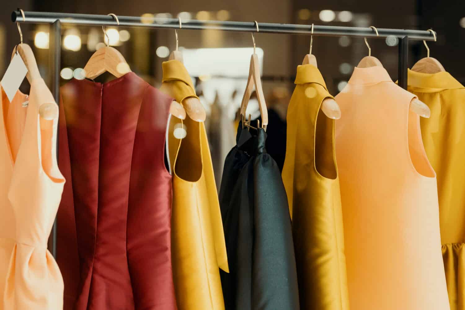 Ross Jumps 8% on 10% Comp Growth, TJX Ticks Up, Macy's Edges Higher