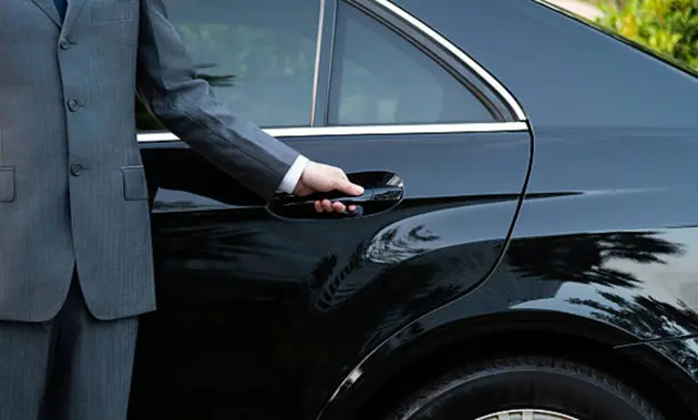 Lyft in talks with United Airlines for corporate travel perks - Semafor