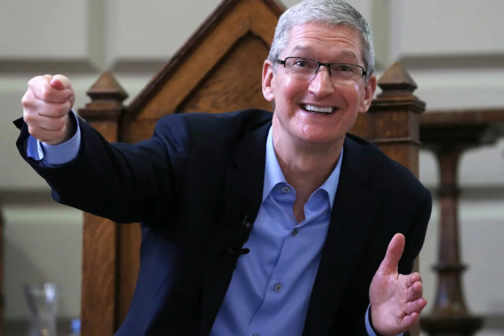 Prominent Apple Bull Reveals Surprise Takeaway From Apple's iPad Launch: Tim Cook's AI Ambitions Now 'Lot - Benzinga