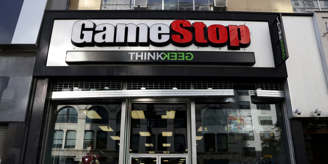 GameStop Sales Fall Amid Continued Retail Troubles, Bitcoin Value Decline