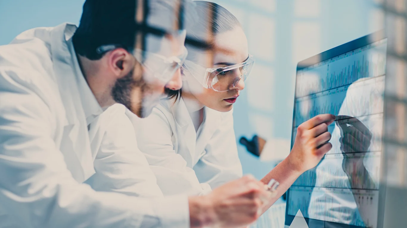 Amgen or Merck: Which Drugmaker Has the Stronger Dividend Growth Story?