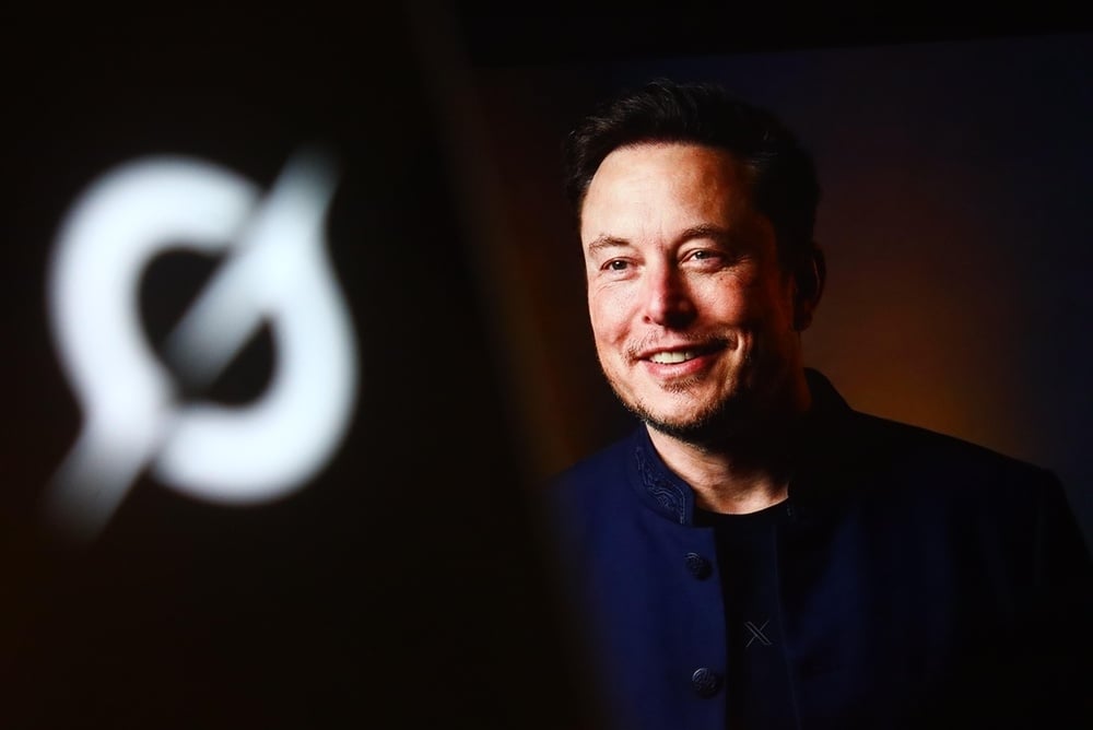 AMC vs. Elon Musk: World's Largest Movie Theater Company to Show Film Billionaire Wants to Disappear