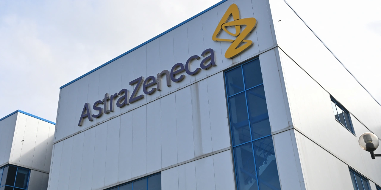 AstraZeneca’s Breast-Cancer Candidate Drug Loses FDA Panel Vote