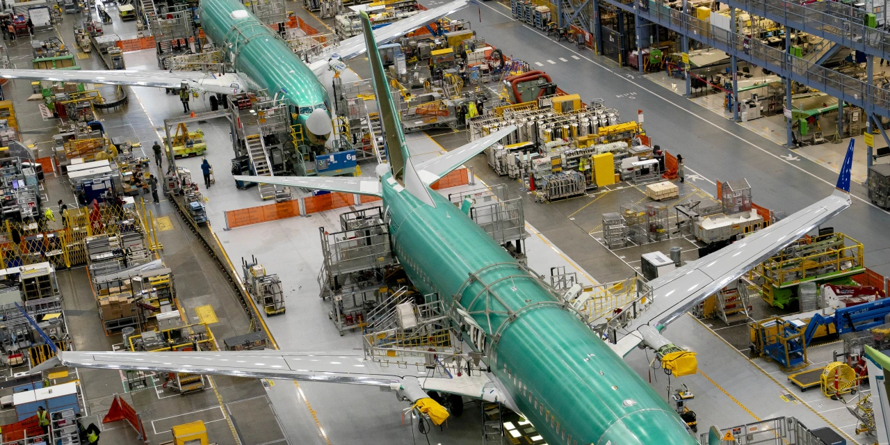 Boeing’s Engineers Hold Leverage in Contract Showdown