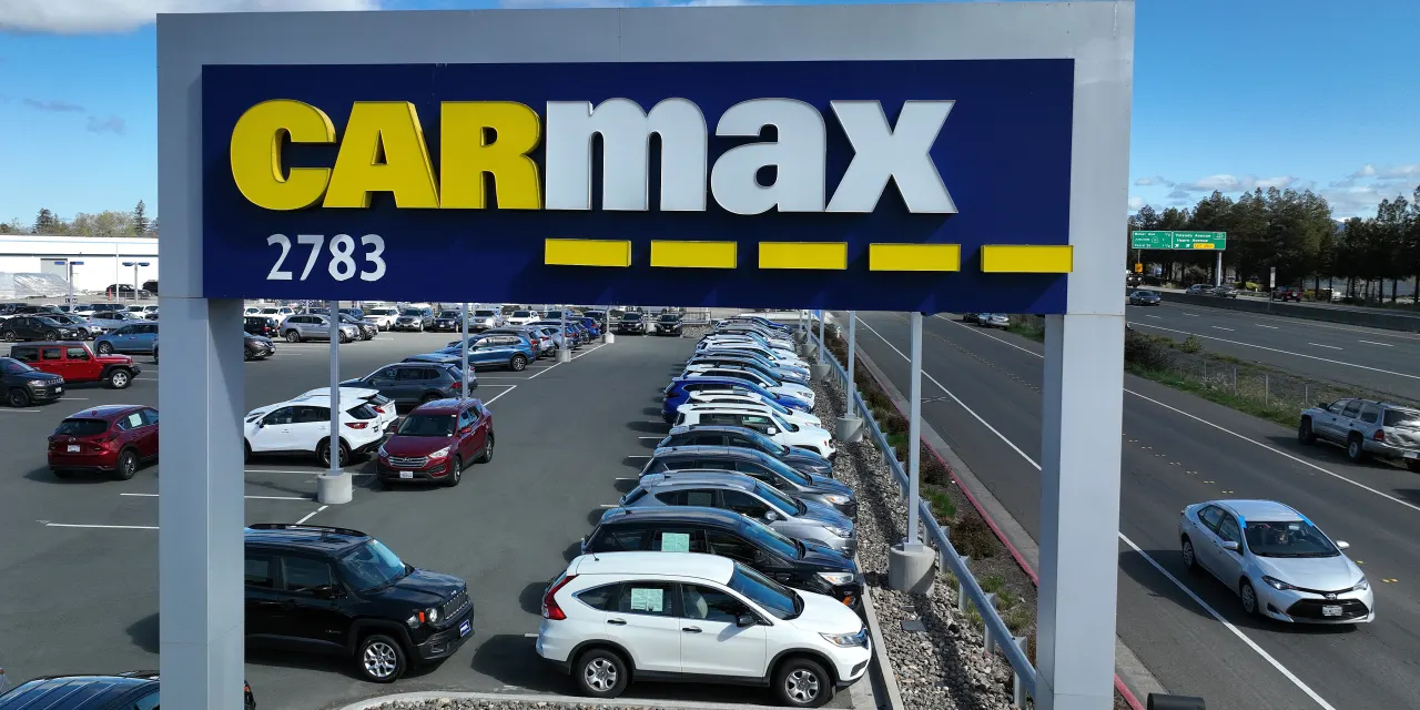 Carvana has a ‘competitive moat’ over CarMax. But don’t sleep on CarMax’s stock, Morgan Stanley says.