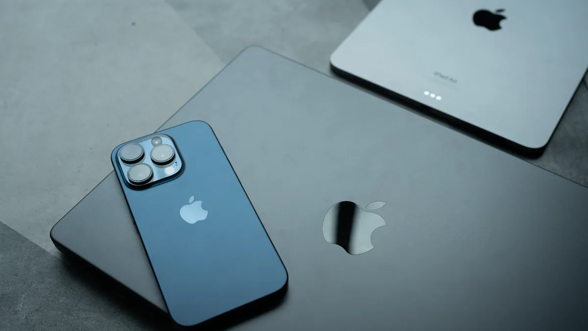 Apple Bets Bigger on A.I. with New Macs