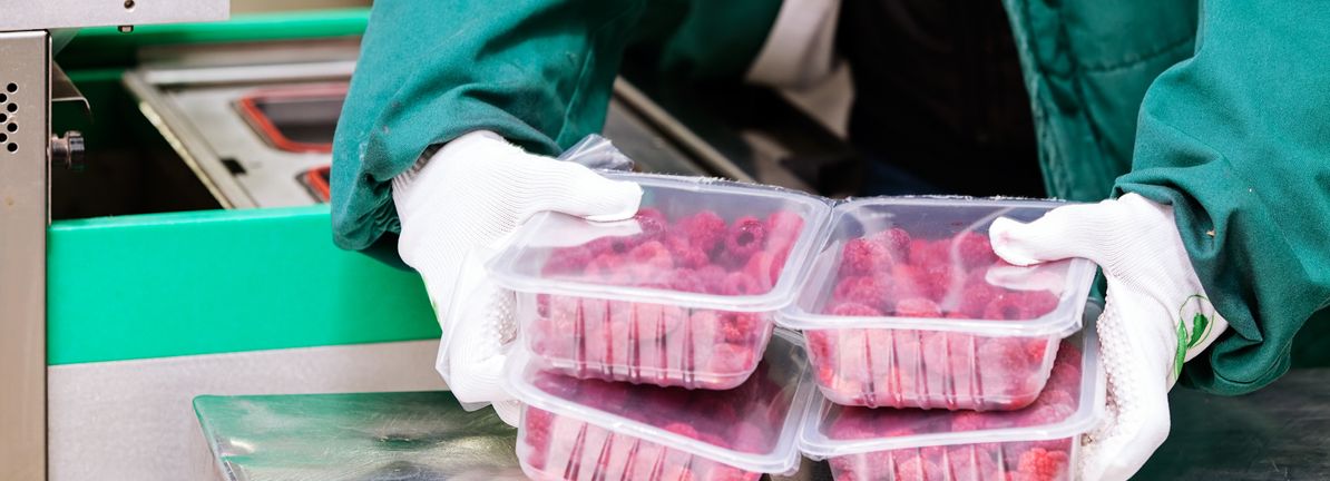 Institutional owners may take dramatic actions as Calavo Growers, Inc.'s recent 15% drop adds to one-year losses