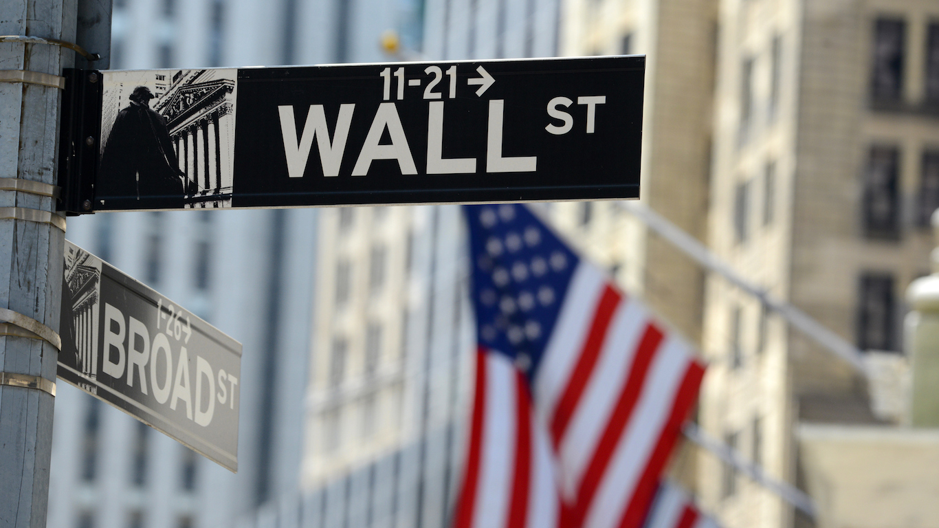 Here Are Monday's Top Wall Street Analyst Research Calls: Archer Aviation, Beta Technologies, Carvana, Chevron, MPLX, Toast, Zscaler and More