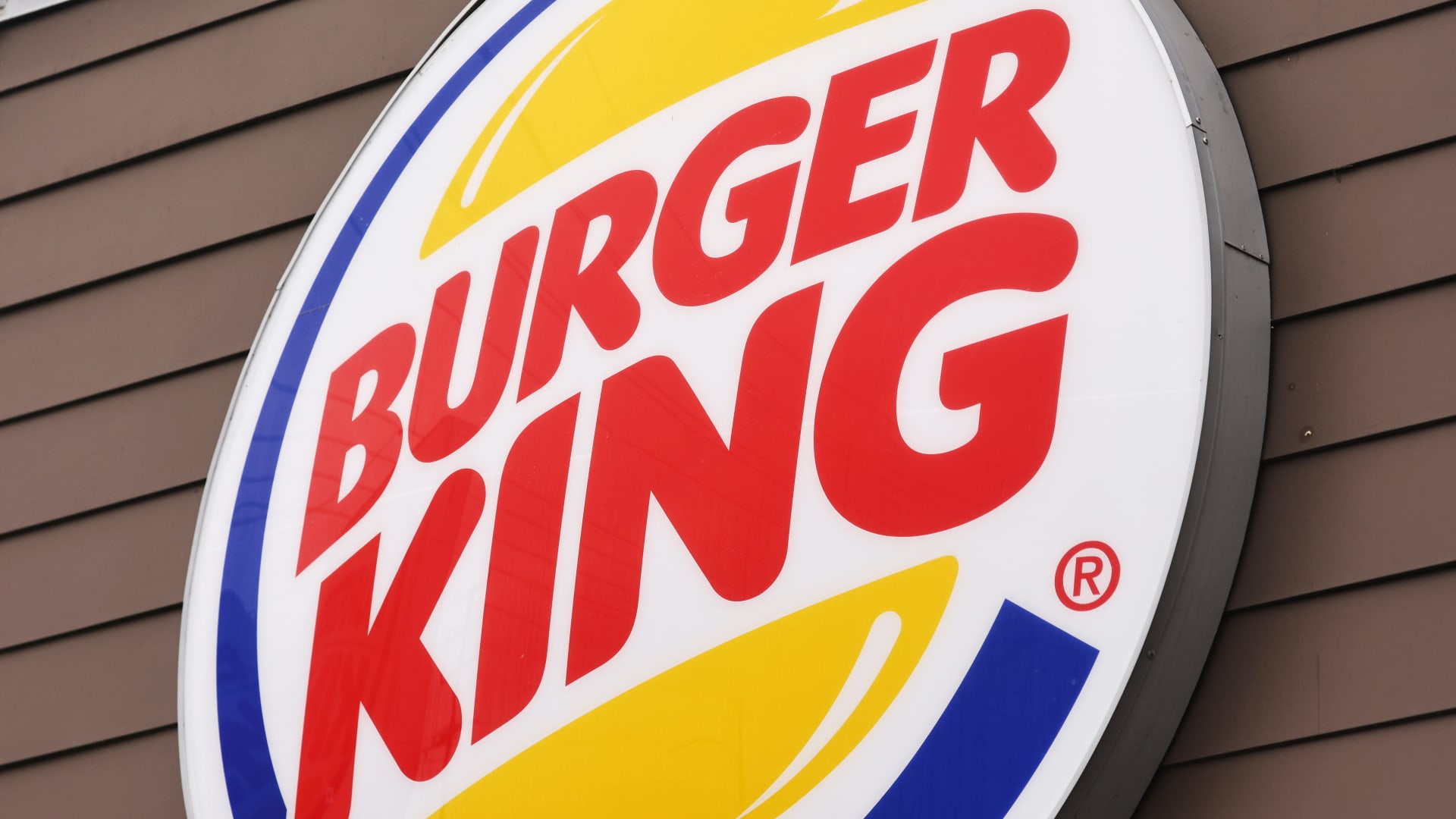 Restaurant Brands' Patrick Doyle says Burger King's varied prices help customers burdened by inflation - CNBC