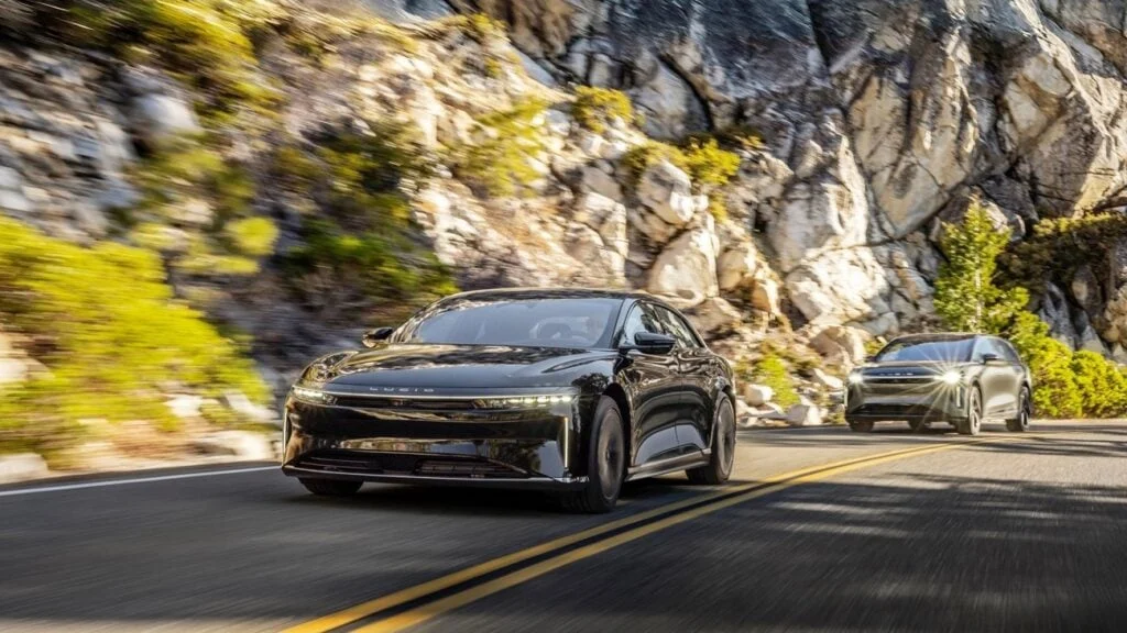 Lucid Shares Edge Lower Following Q1 Revenue Miss