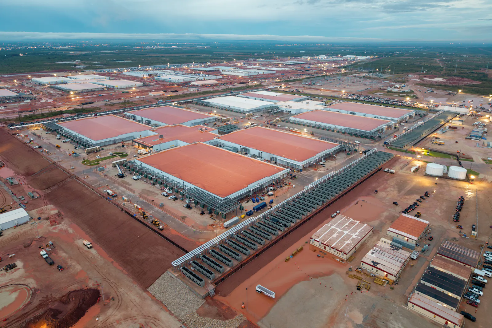 Oracle slides on report that its data center partner Blue Owl won’t fund $10 billion Michigan facility; company says project is on track without Blue Owl