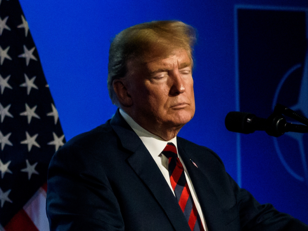 Trump Compares AI Data Centers To Oil Boom — Nvidia CEO Agrees