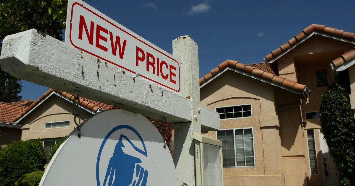 Cost of buying a home in America reaches a new high, Redfin says - CBS News