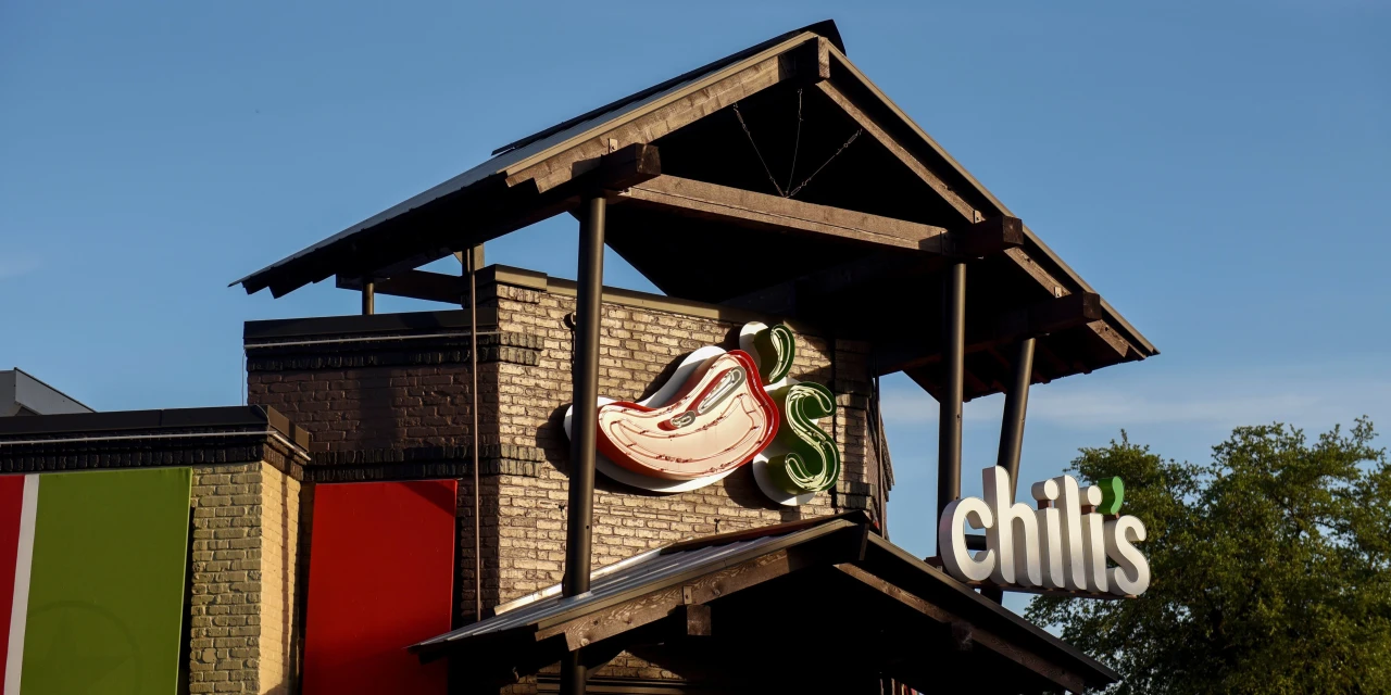 Brinker Lifts Forecast as Chili’s Drives Profit