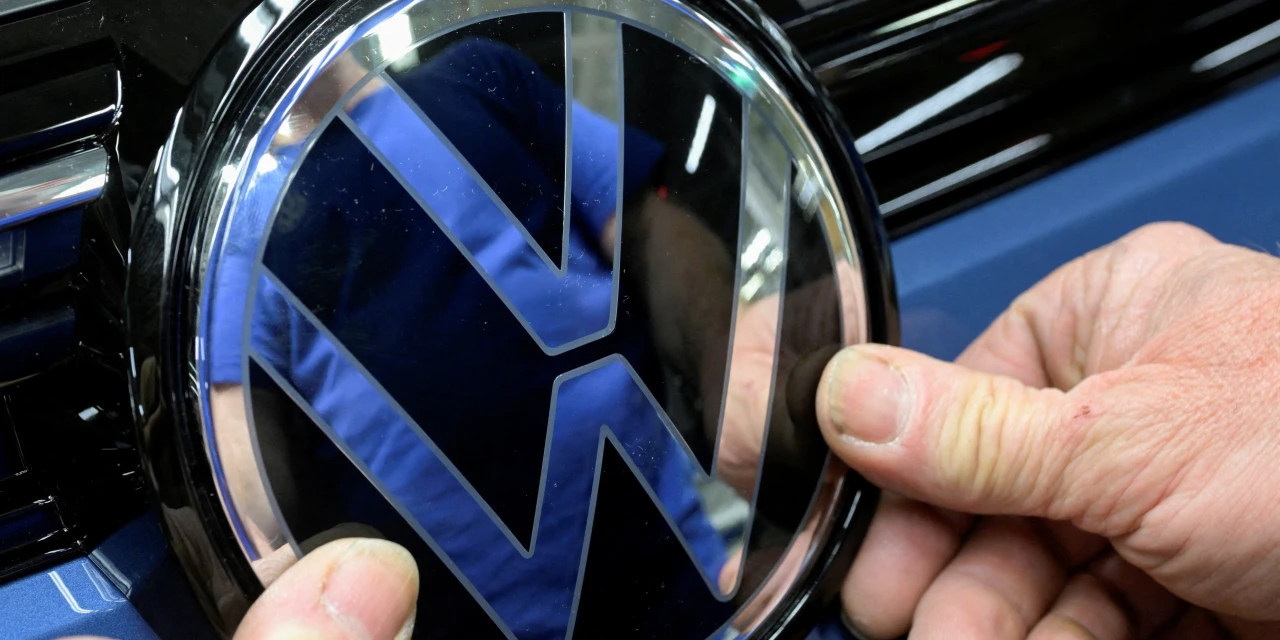 Volkswagen Brand Deliveries Fall 1.4% on China Woes and U.S. Tariffs