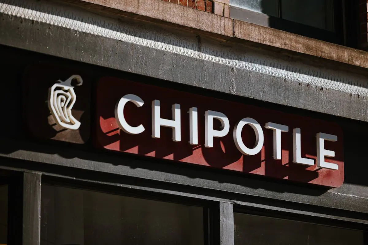 Starbucks Shuts Down Chipotle Takeover Rumors