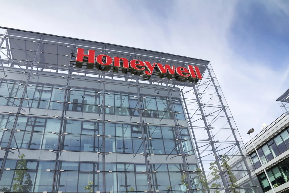 Honeywell Advances Breakup Plan As Aerospace Unit Files To Go Solo