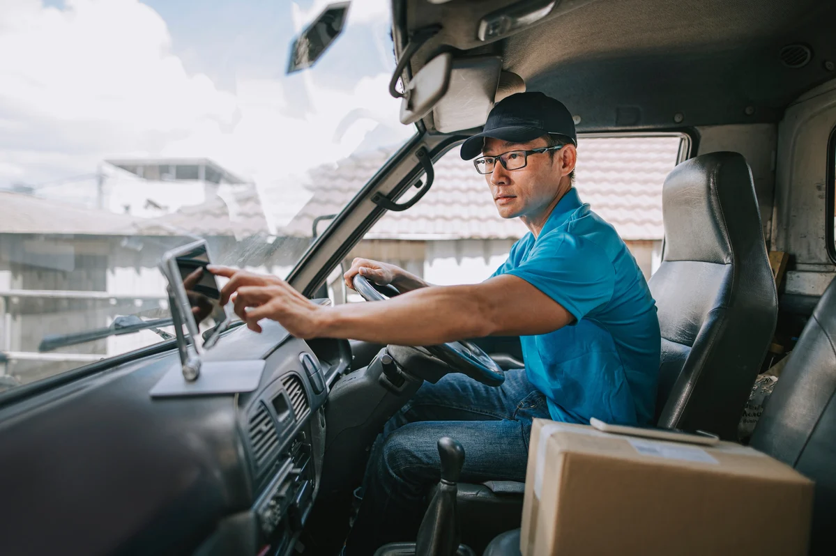 FedEx Just Spun Off Its Freight Division. Which Stock Should You Own?