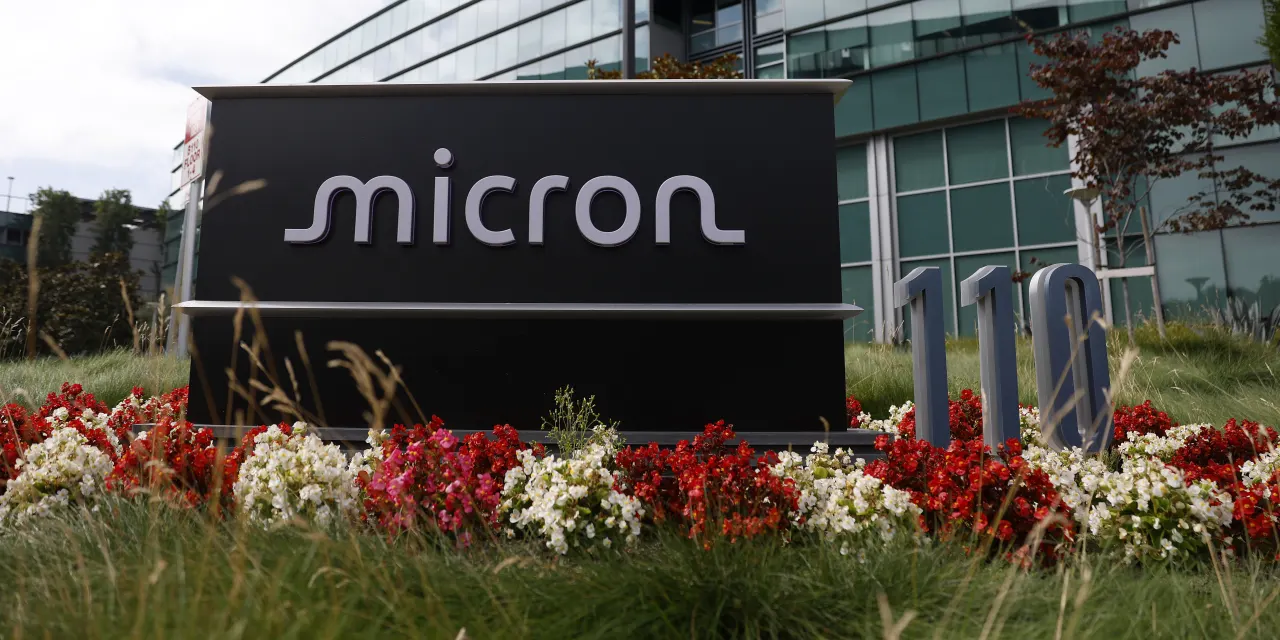 Micron and Sandisk Stocks Are on a Roll. This Is the Latest Memory-Chip Catalyst.