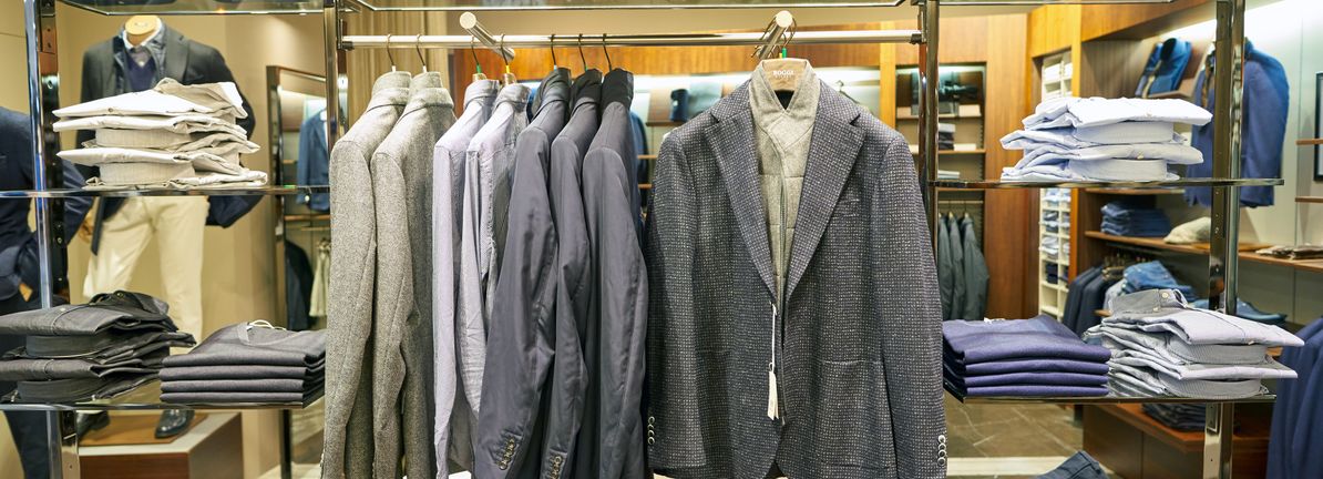 Urban Outfitters, Inc. Shares Fly 28% But Investors Aren't Buying For Growth