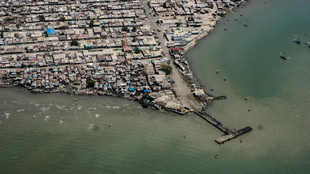 JetBlue and Spirit planes hit by bullets in Haiti