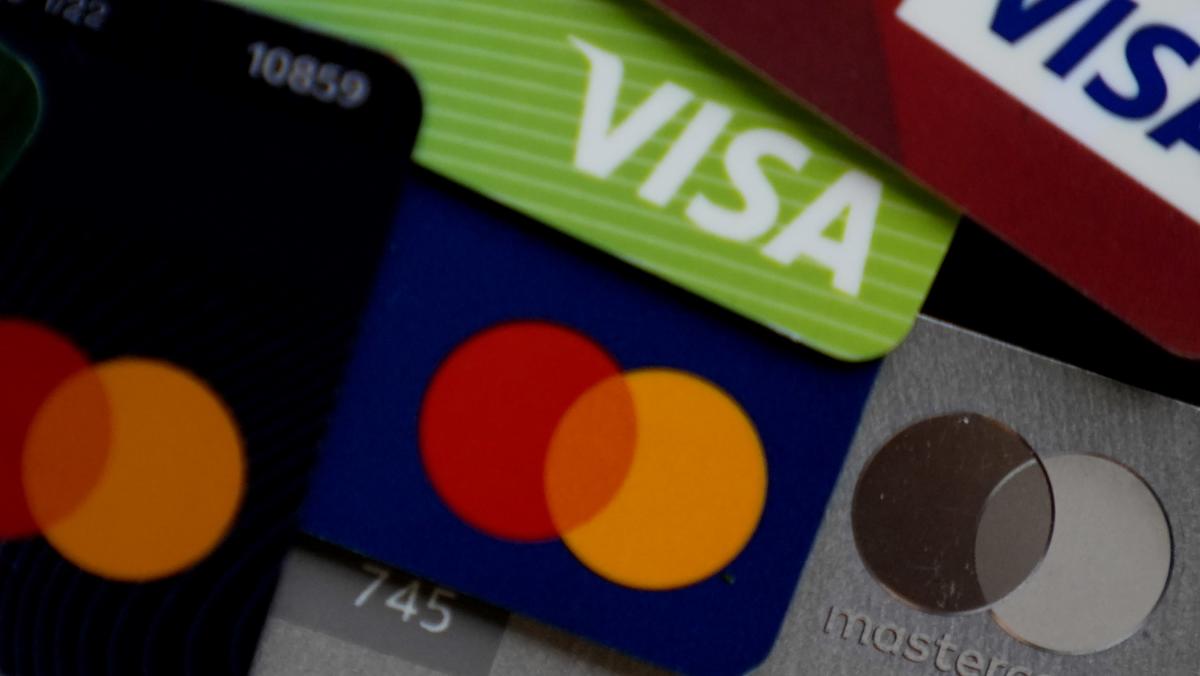 Visa, Mastercard fee settlement may impact credit card rewards - Yahoo Finance