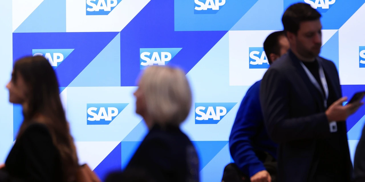 SAP Seeks to Rein In Costs to Focus on AI Investments