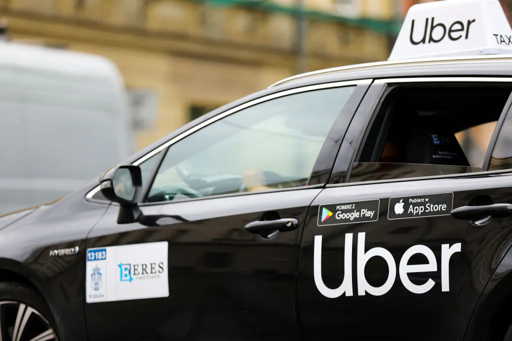 Uber cruises to fresh all-time high