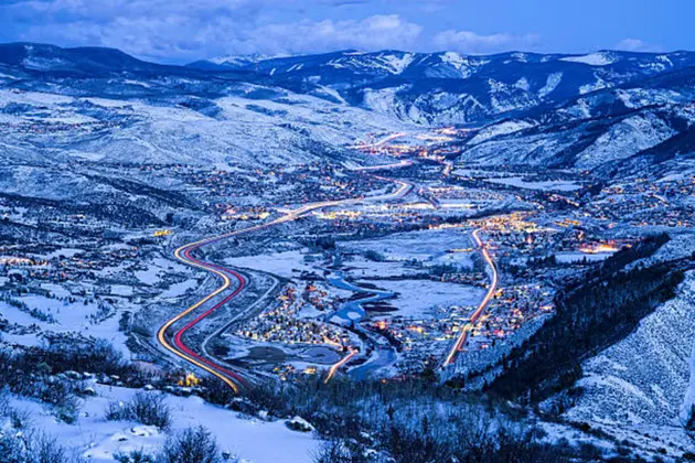 Vail Resorts' larger holder, Baron Capital, plans to vote against Oasis nominees
