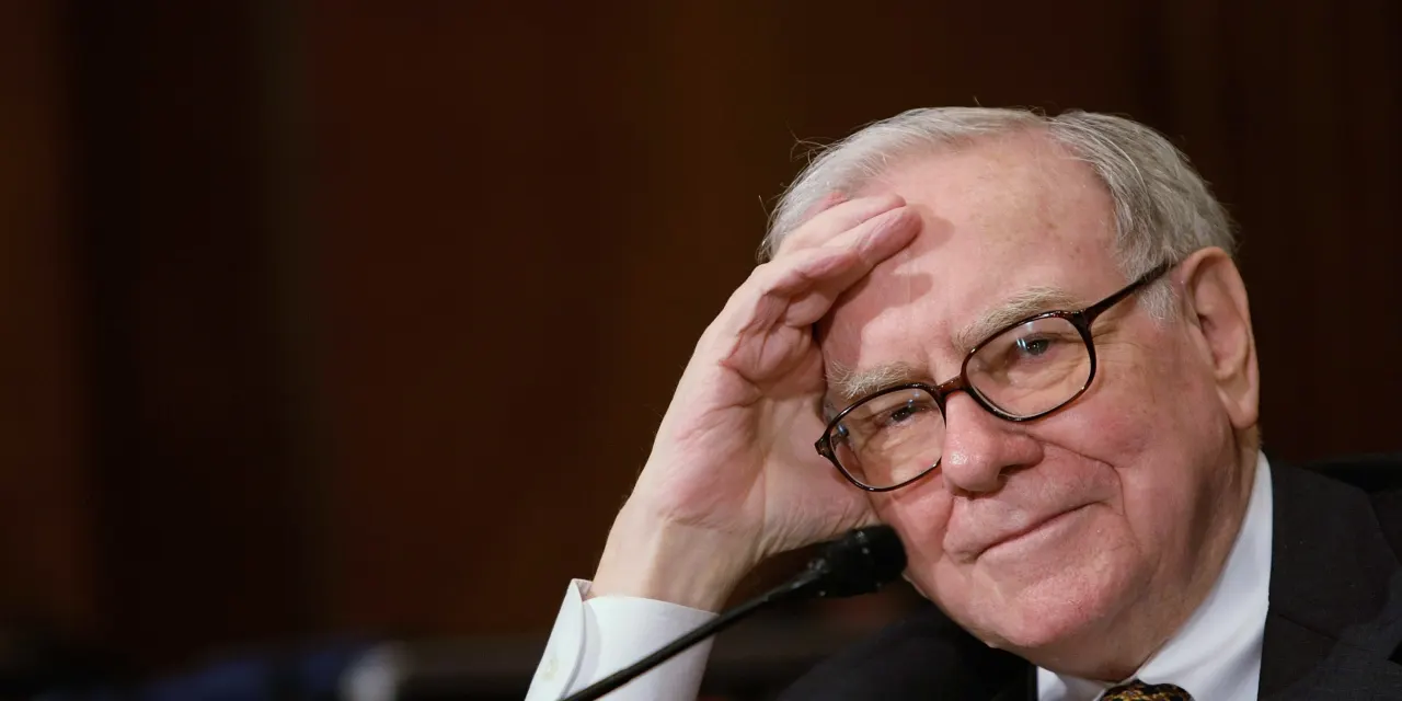Just weeks before Buffett retires, Berkshire makes a number of leadership changes