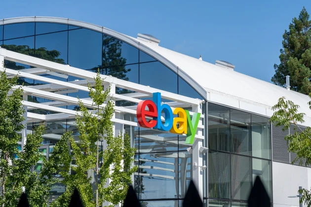 GameStop and eBay trade lower as investors doubt a deal makes it to the finish line
