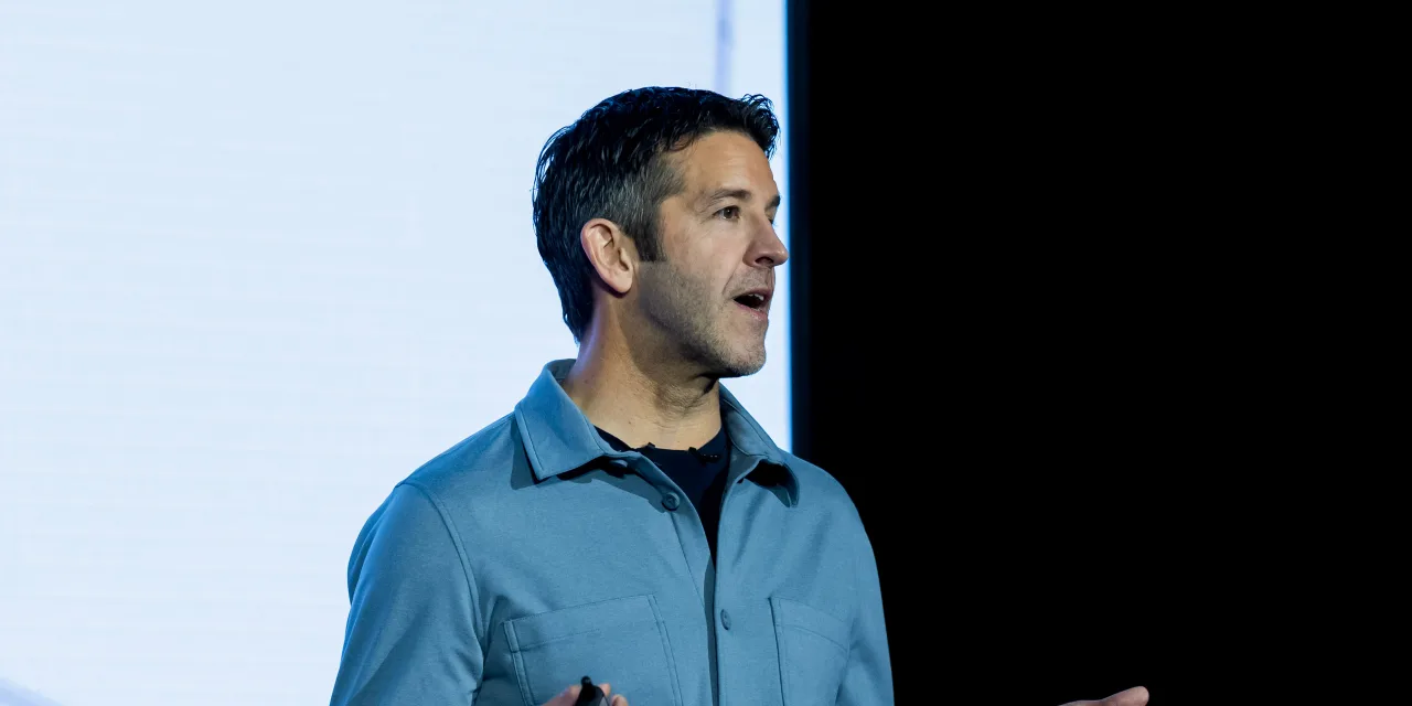 Apple Got the CEO It Wants. The Stock Gets the One It Needs.