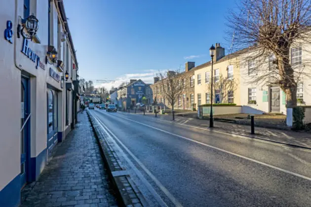 Intel invests $5.7B to expand manufacturing site in Ireland