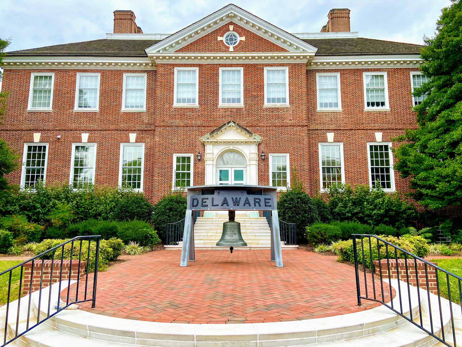 Corporate America is reconsidering Delaware... sort of