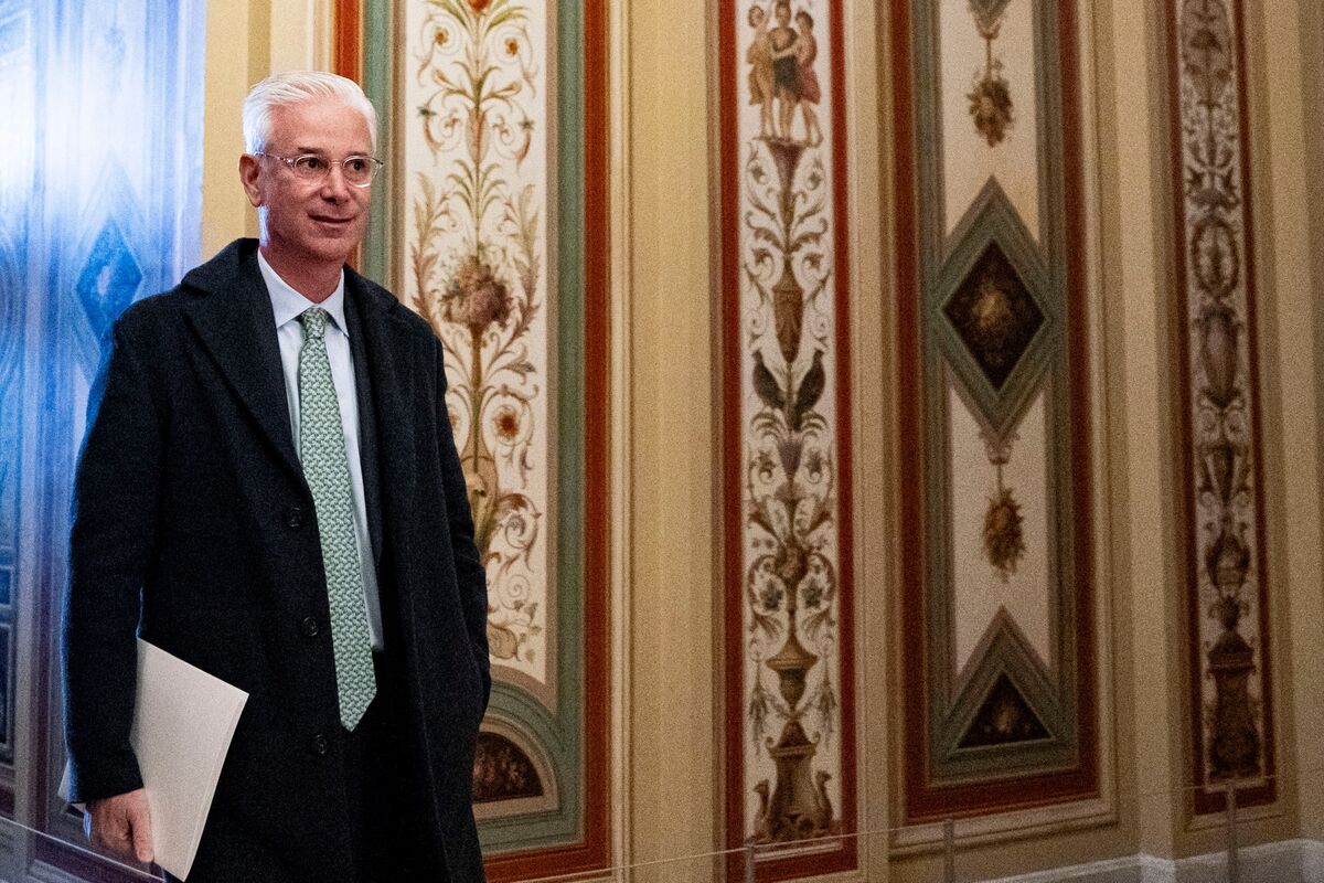 Wells Fargo CEO Says ‘Worry’ Is a Strong Word About Private Credit