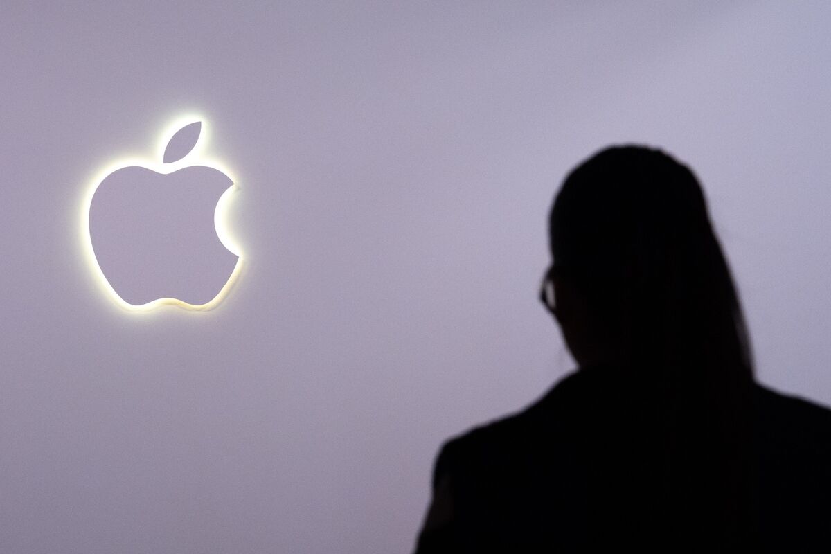 OpenAI Asks Judge to Toss Apple Suit Alleging Trade Secret Theft