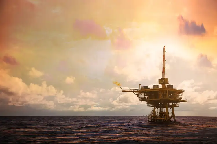 Kosmos Energy, Tullow Oil sign MoU to extend Ghana production licenses to 2040