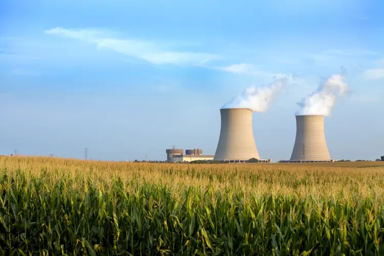NextEra Energy wins FERC approval for nuclear restart of Iowa's Duane Arnold plant