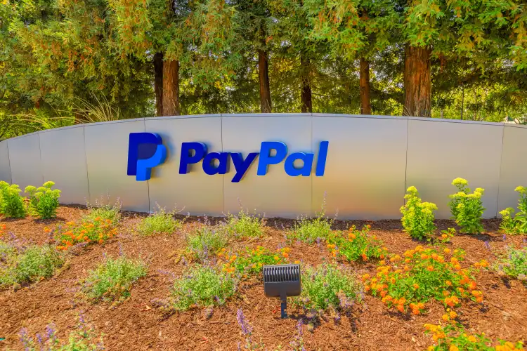 PayPal Q2 earnings beat, but expenses jump, cash flow slides