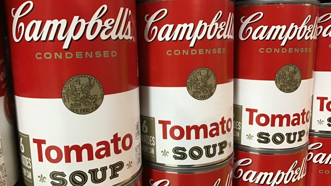 Campbell's Slides 9% on 36% Dividend Cut, General Mills Falls 4%, Kraft Heinz Drops 3%
