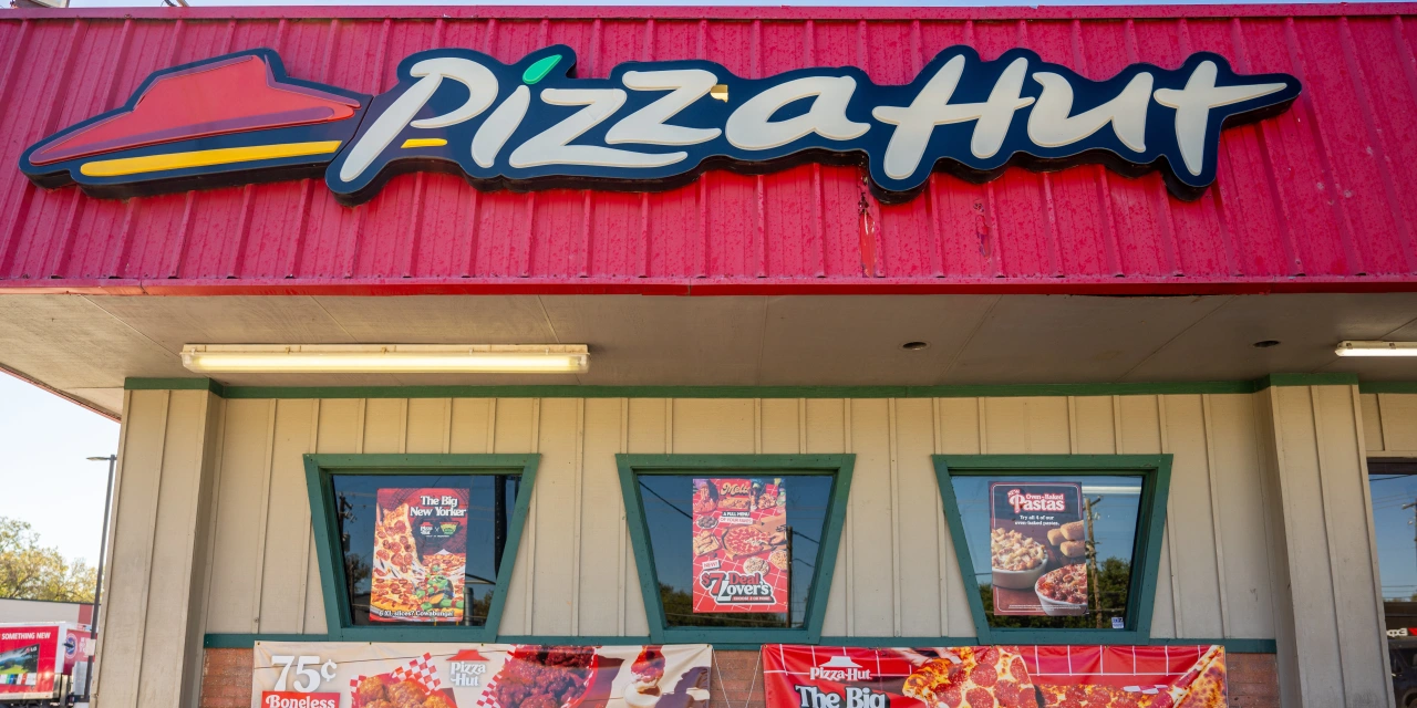 Yum Brands to Sell Pizza Hut for $2.7 Billion