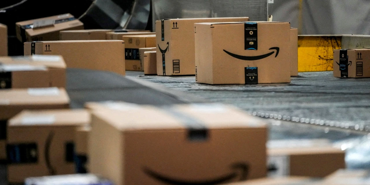 Amazon Boosts Minimum Pay for U.S. Full-Time Core Operations Staff to $20/Hour