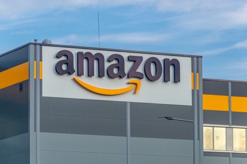Amazon Gets Warrant to Buy $521.4 Million of 3M Stock in Expanded Data Center Partnership: MMM Rises Over 5% After Hours