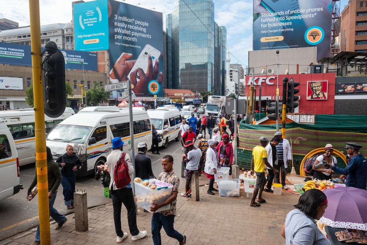 Morgan Stanley Sees South Africa Rate Hike in May Amid Iran War