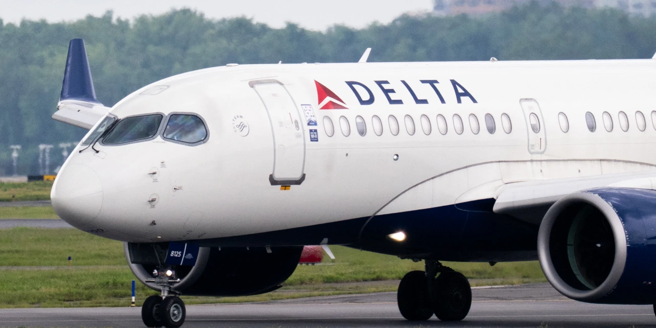 Delta to Tap Amazon Satellite-Internet Service for In-Flight Wi-Fi
