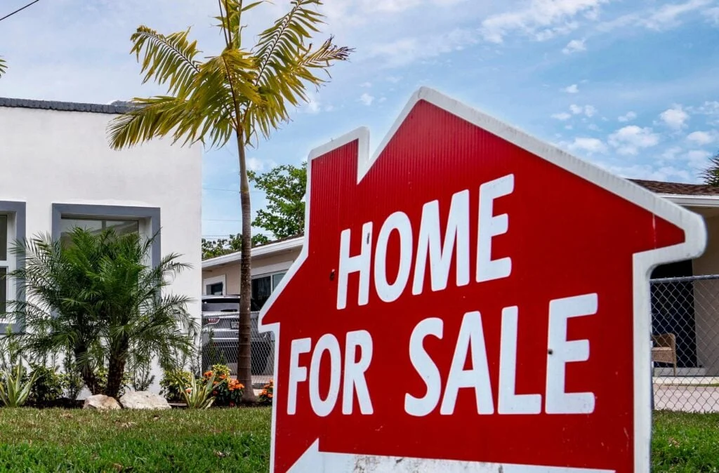 Mortgage Rates Are Falling Again — Are Housing ETFs Ready To Rebound?